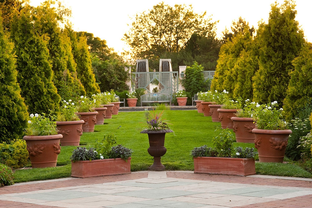 Grassy area in the romantic gardens