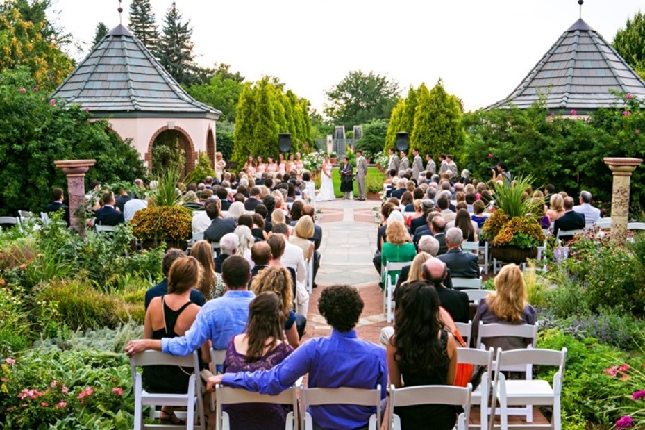 wedding at the romantic gardens