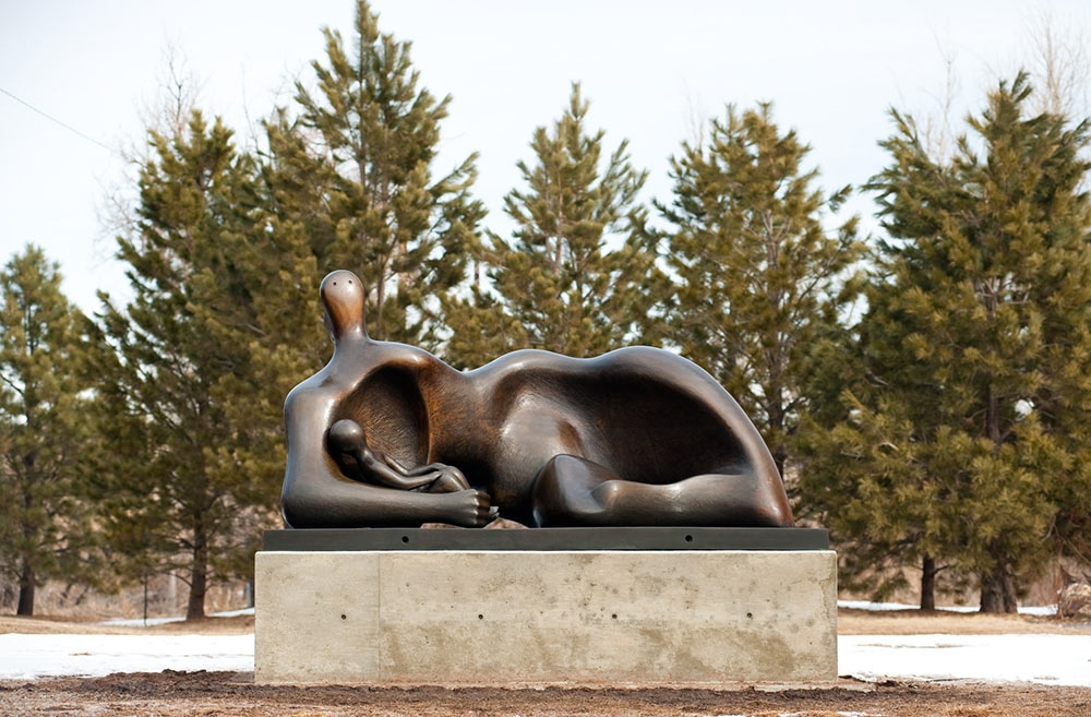 Henry Moore, "Draped Reclining Mother and Baby," 1983. © The Henry Moore Foundation. All Rights Reserved, DACS 2021 / www.henry-moore.org
