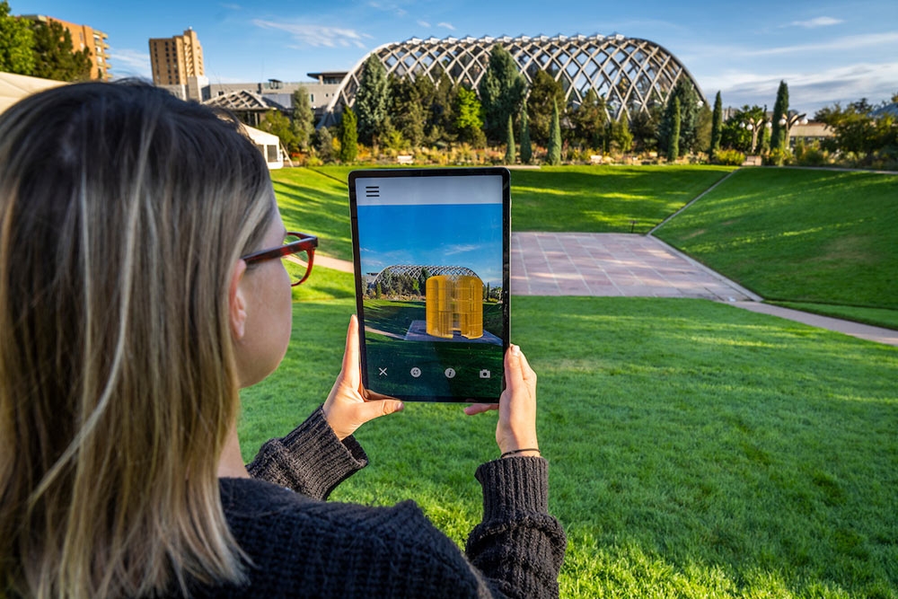 Ai Weiwei, Gilded Cage, augmented reality artwork, 2021. Image © Scott Dressel-Martin