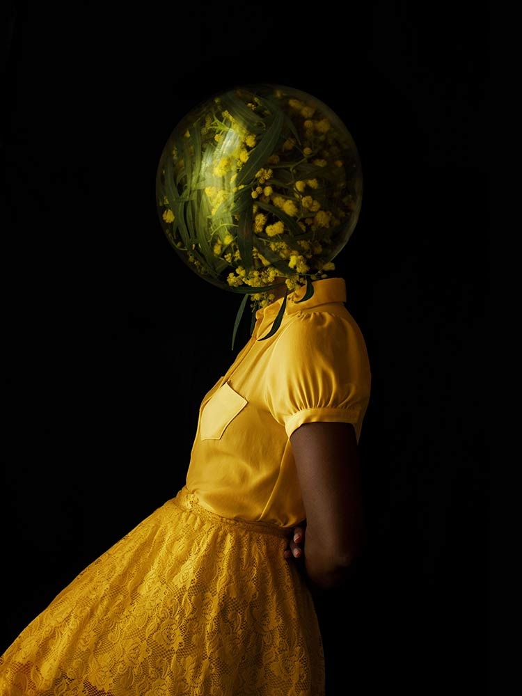 Fares Micue, Golden Girl, 2019, digital photograph. © Fares Micue.