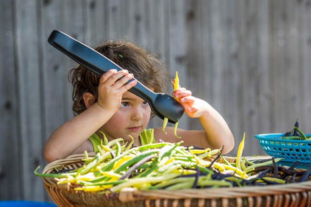 girl with string beans